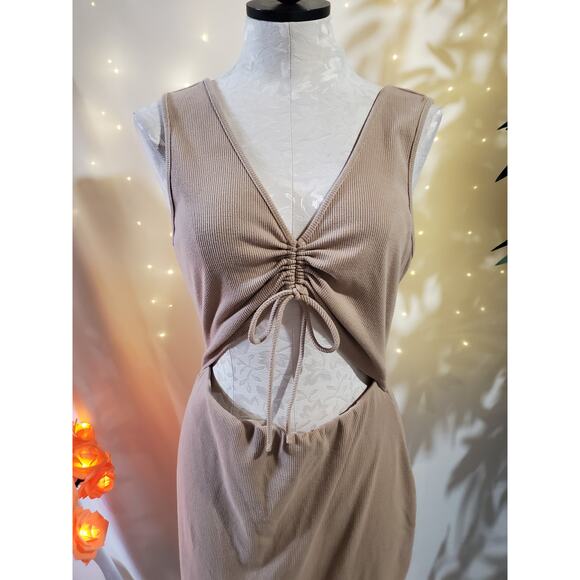 Lulus Go With You Ribbed Ruched Cutout Bodycon Mini Dress Womens Size XL Beige - Picture 3 of 10